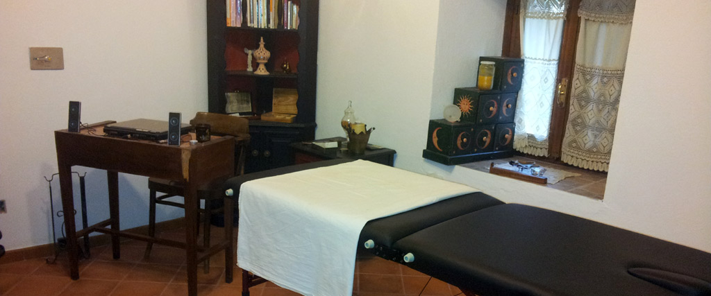Sala terapie e massaggio centro di meditazione B&B Zorba il Buddha Passerano Marmorito Asti