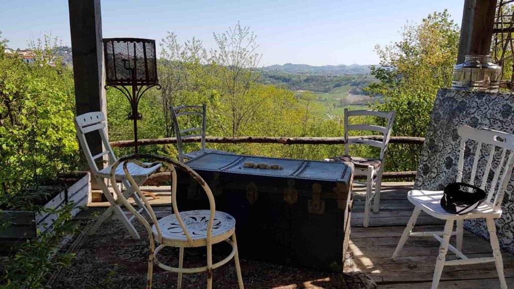 Angolo tea break orto B&B & Meditation Center Zorba il Buddha Passerano Marmorito (AT)