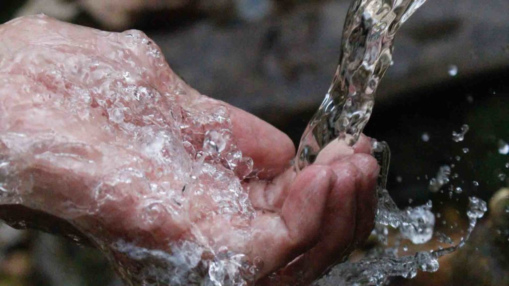 Acqua pura Meditazione Depurazione Sottile rilassante depurativa di Vipal Antonio Gianfranco Gualdi B&B & Meditation Center Zorba Il Buddha Passerano Marmorito (AT)