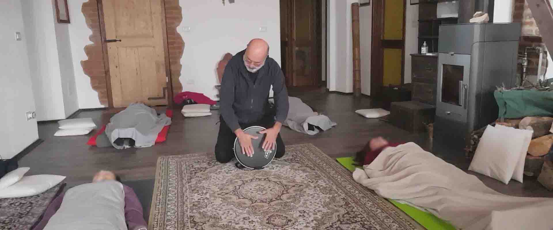 Bagno sonoro chakra Vipal Antonio Gianfranco Gualdi Centro di Meditazione Zorba Il Buddha