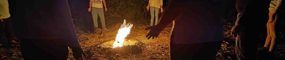 29 Dicembre 1° Gennaio Ritiro Di Capodanno: Brucia Il Vecchio E Apriti Al Nuovo – Vacanza olistica e ritiro dell’ultimo dell’anno e di capodanno a contatto con la natura in Liguria nel Golfo dei Poeti di La Spezia